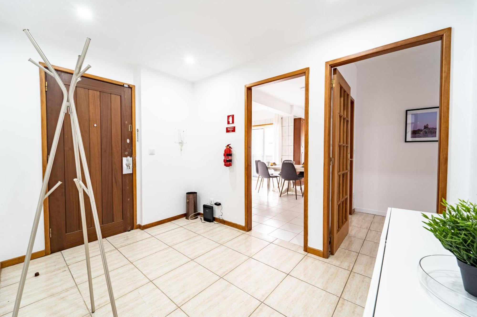 Flat Armada II - Apartamento T5 Junto Ao Bragaparque Экстерьер фото